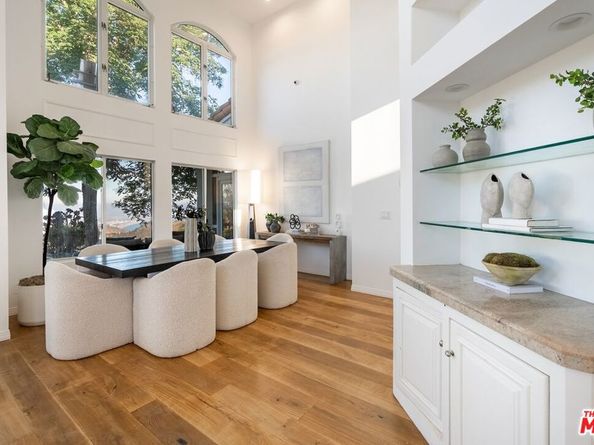 21965 Saddle Peak Road, Topanga CA 90290
