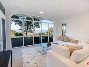 21965 Saddle Peak Road, Topanga CA 90290