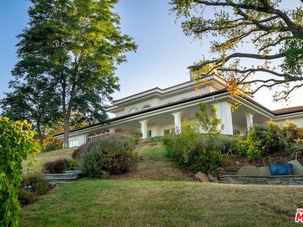 21965 Saddle Peak Road, Topanga CA 90290
