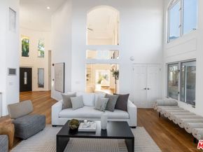 21965 Saddle Peak Road, Topanga CA 90290
