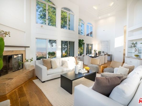 21965 Saddle Peak Road, Topanga CA 90290