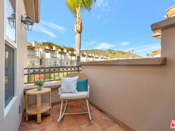6412 Lunita Road, Malibu CA 90265