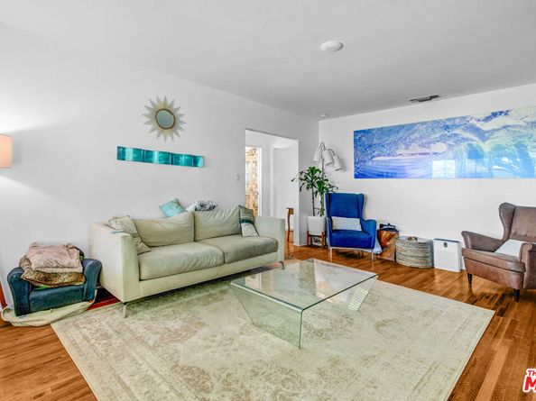 1044 Chelsea Avenue, Santa Monica CA 90403