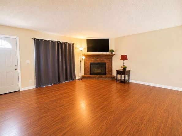 15554 Parthenia Street 8, North Hills CA 91343
