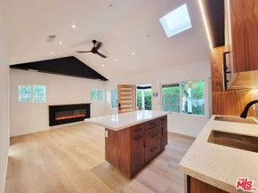 7734 Lexington Avenue, West Hollywood CA 90046