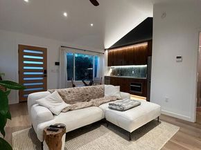 7734 Lexington Avenue, West Hollywood CA 90046