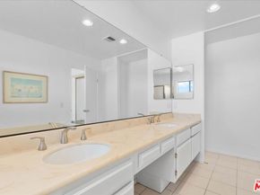 6323 Reseda Boulevard 6, Tarzana CA 91335
