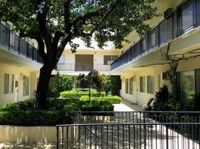1830 Greenfield Avenue, Los Angeles CA 90025