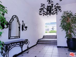 1830 Greenfield Avenue, Los Angeles CA 90025
