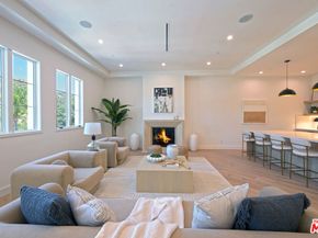 3072 Hollyridge Drive, Los Angeles CA 90068