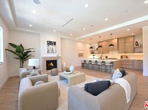 3072 Hollyridge Drive, Los Angeles CA 90068