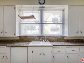 2007 N Hobart Boulevard, Los Angeles CA 90027