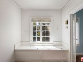 2007 N Hobart Boulevard, Los Angeles CA 90027