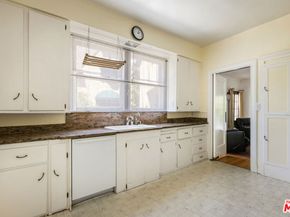2007 N Hobart Boulevard, Los Angeles CA 90027