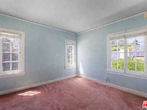 2007 N Hobart Boulevard, Los Angeles CA 90027