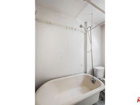 2007 N Hobart Boulevard, Los Angeles CA 90027