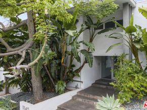 1145 Larrabee Street 9, West Hollywood CA 90069