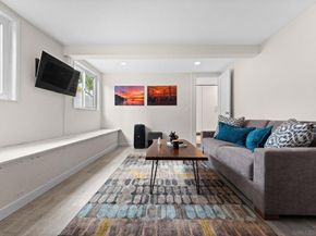 4483 Saratoga, San Diego CA 92107
