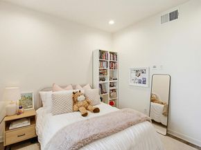 6074 Colt Pl 104, Carlsbad CA 92009
