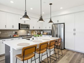 6074 Colt Pl 104, Carlsbad CA 92009