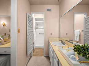 7753 Via Capri, La Jolla CA 92037