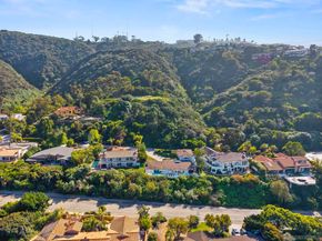 7753 Via Capri, La Jolla CA 92037
