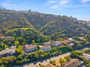 7753 Via Capri, La Jolla CA 92037