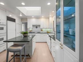 7753 Via Capri, La Jolla CA 92037