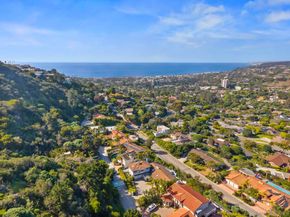 7753 Via Capri, La Jolla CA 92037