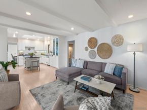 7753 Via Capri, La Jolla CA 92037