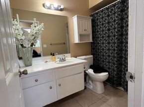 1362 N Elm St, Escondido CA 92026