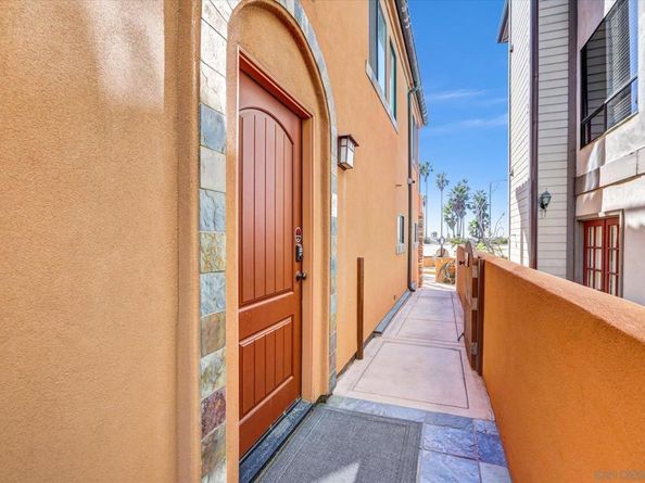 2636 38 Strand Way, San Diego CA 92109