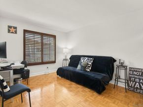 5117 Renaissance Ave D, San Diego CA 92122