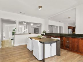 5117 Renaissance Ave D, San Diego CA 92122