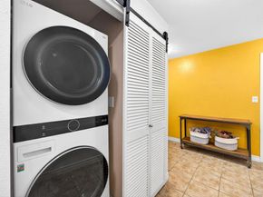 300 W Beech St 10, San Diego CA 92101