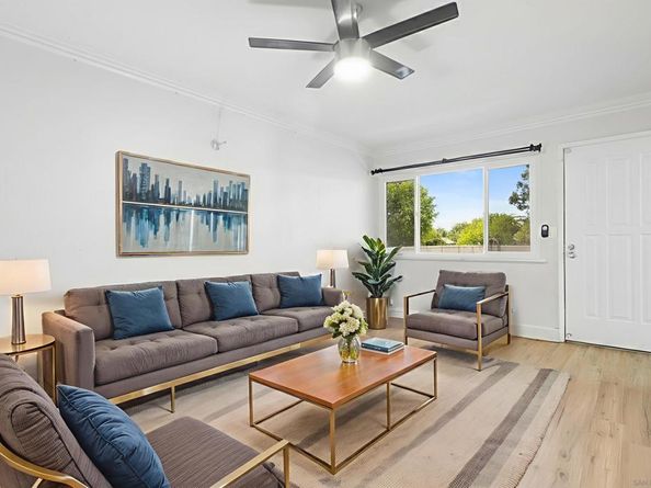 1060 E Washington Ave 5, Escondido CA 92025