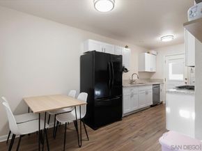 1060 E Washington Ave 5, Escondido CA 92025