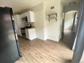 1060 E Washington Ave 5, Escondido CA 92025