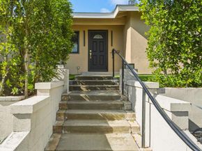 519 Camelot Dr, Oceanside CA 92054