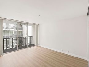 727 Sapphire St 301, San Diego CA 92109