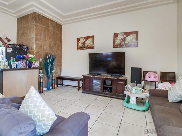 3521 Acacia, San Diego CA 92113