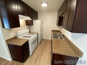 341 Lansing Cir, Escondido CA 92025