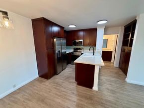 1885 Diamond St. 2211, San Diego CA 92109
