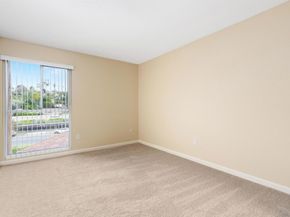 6955 Alvarado Rd 70, San Diego CA 92120