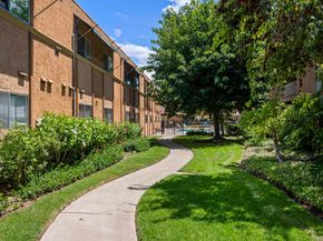 6955 Alvarado Rd 70, San Diego CA 92120