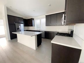 10462 Newbliss Way, San Diego CA 92126