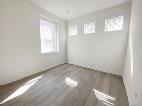 10462 Newbliss Way, San Diego CA 92126