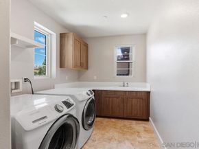 6761 Solterra Vista Parkway, San Diego CA 92130