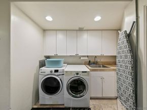 7651 Country Club Drive, La Jolla CA 92037