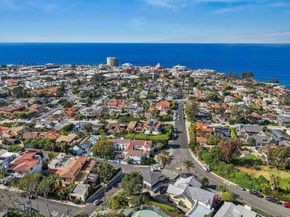 7651 Country Club Drive, La Jolla CA 92037